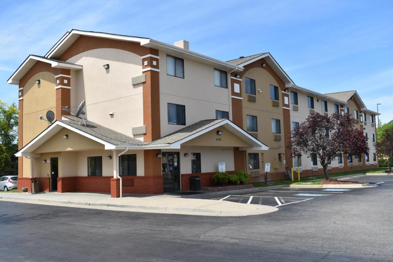 Super 8 By Wyndham Newport News/Jefferson Ave. Hotel Luaran gambar