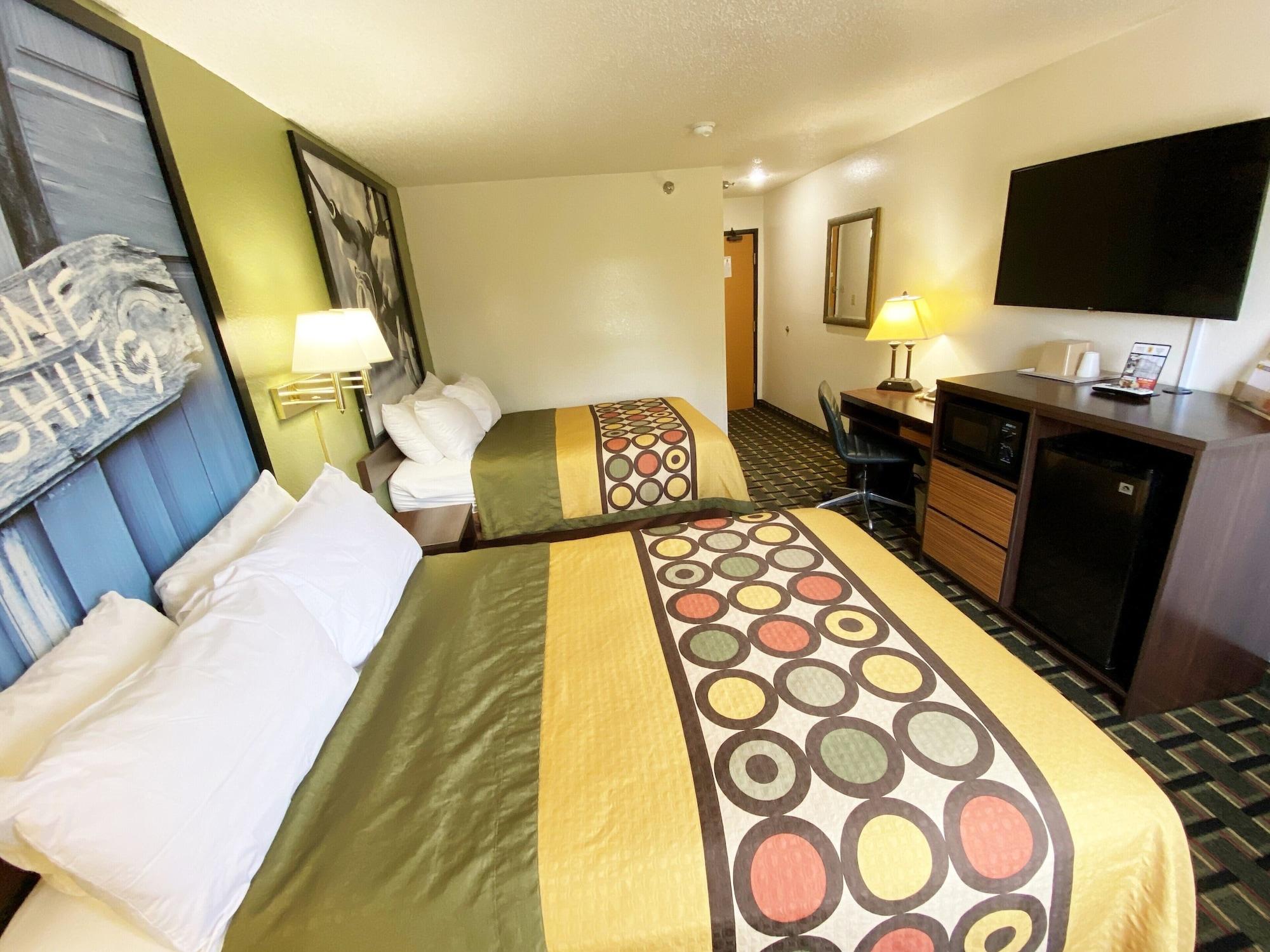 Super 8 By Wyndham Newport News/Jefferson Ave. Hotel Luaran gambar