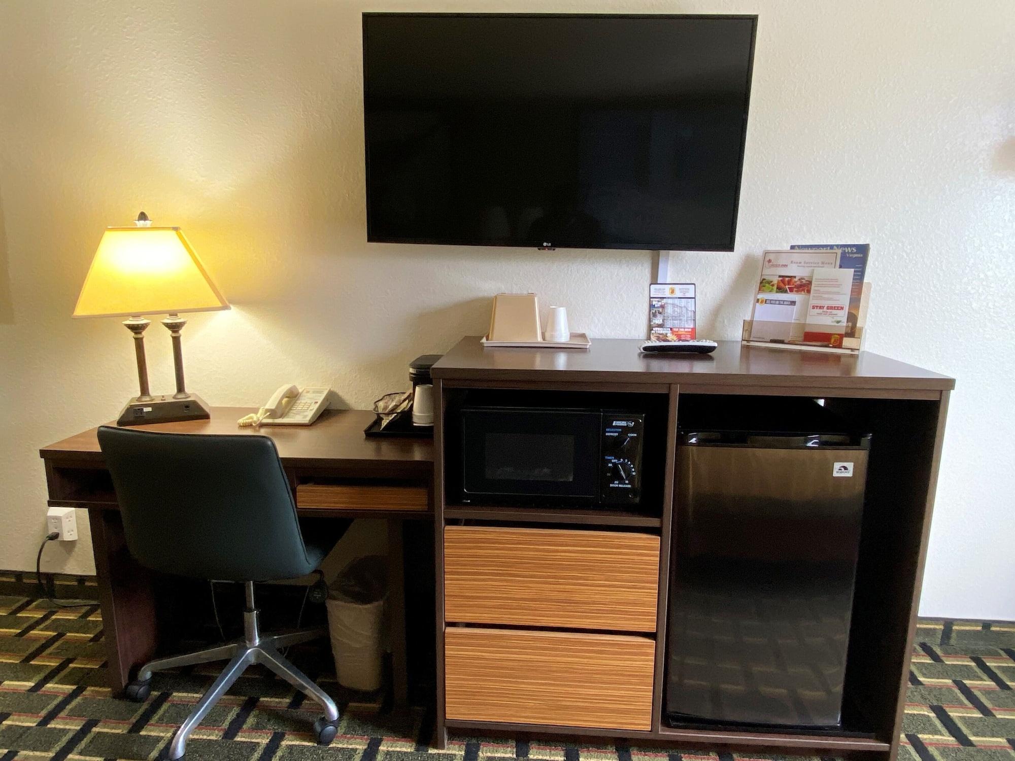 Super 8 By Wyndham Newport News/Jefferson Ave. Hotel Luaran gambar